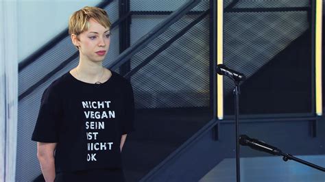 Militante Veganerin Fuck...ing Machine With Boyfriend/**